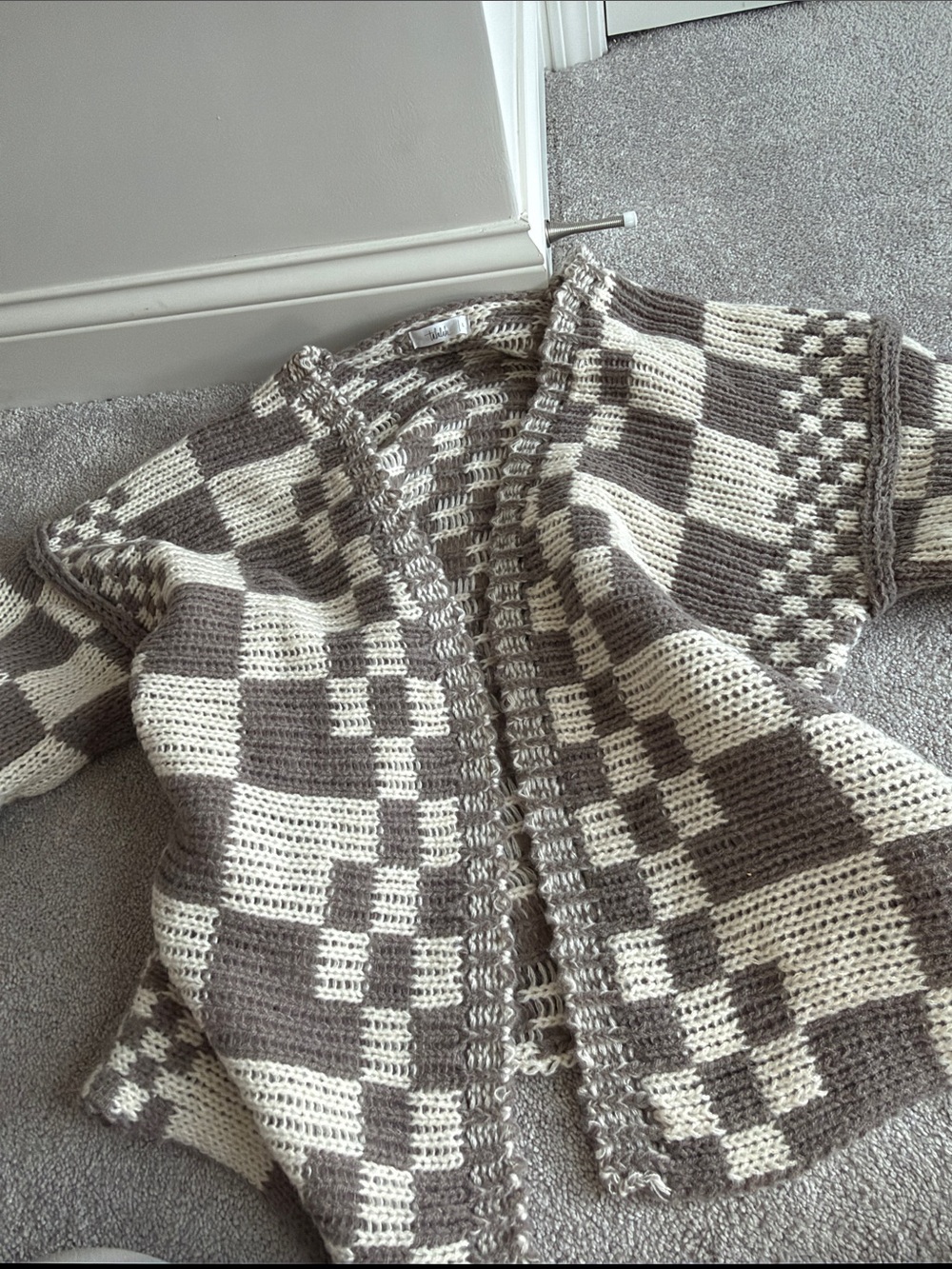 Viral talulah  Checkerboard Open-Front Cardigan Sweater - Cream and Taupe